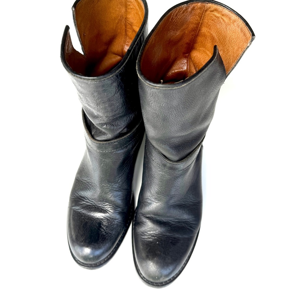 Beautiful Italian Leather Boots 7 - Picture 3 of 6